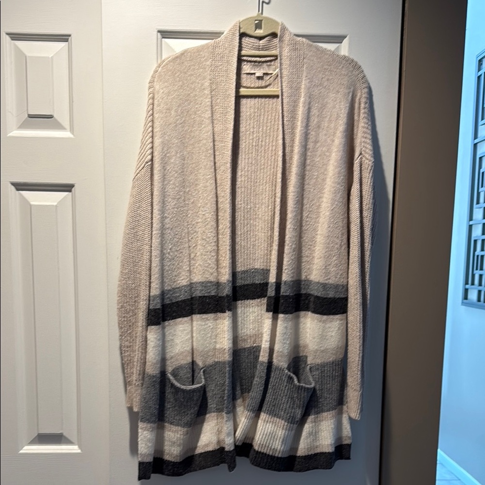 LOFT Cream and Gray Knit Cardigan
